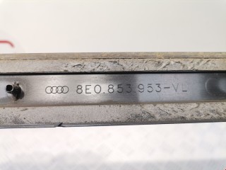 Молдинг двери передней левой, ориг. номер 8E0853953, Audi A4 1999-2001