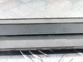 Молдинг двери задней правой, ориг. номер 98ABF25532, Ford Focus 1998-2001