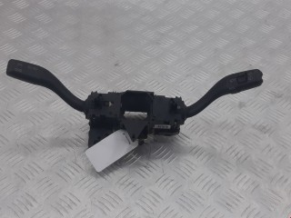 Переключатель поворотов Audi A4 1999-2001