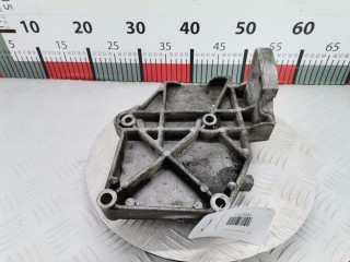 Кронштейн компрессора кондиционера, ориг. номер 028260885A, Audi A4 1994-1997