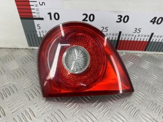 Фонарь крышки багажника правый Volkswagen Golf 1997-2006