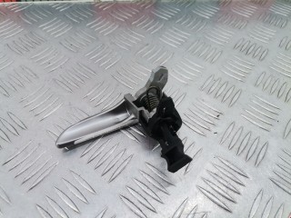 Ручка внутренняя задняя правая, ориг. номер D35158330, Mazda 3 1999-2005