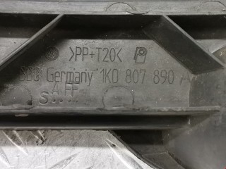 Кронштейн крепления бампера переднего, ориг. номер 1K0807890A, Volkswagen Golf 2003-2009