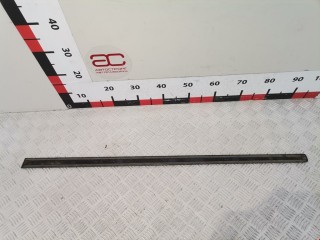 Молдинг двери передней правой, ориг. номер 8E0853954, Audi A4 1999-2001