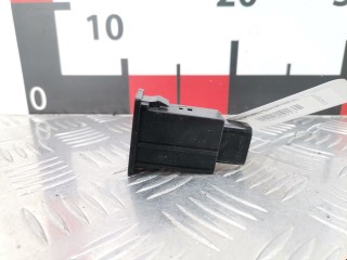 Кнопка открывания люка, ориг. номер 8484105010, Toyota Avensis 2003-2006