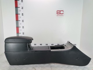 Консоль салона (кулисная часть) Mazda 6 2002-2005