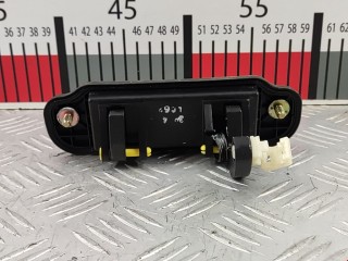 Ручка крышки багажника, ориг. номер LC6262410B, Mazda Premacy 1999-2001