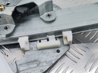 Стеклоподъемник электрический задний левый, ориг. номер 827210M015, Nissan Almera 1995-1998
