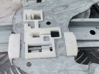 Стеклоподъемник электрический задний левый, ориг. номер 827210M015, Nissan Almera 1995-1998