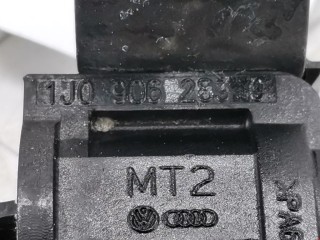 Клапан электромагнитный, ориг. номер 1K0906283A, 1J0906283C, Skoda Octavia 1996-2000