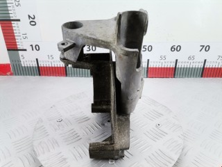 Кронштейн двигателя, ориг. номер 8200206982, Nissan Micra 2003-2005