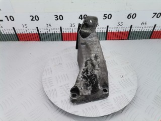 Кронштейн двигателя, ориг. номер 8D0199307P, 8D0199305A, Volkswagen Passat 2000-2005