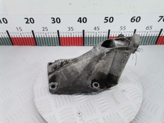 Кронштейн двигателя, ориг. номер 8D0199307P, 8D0199305A, Volkswagen Passat 2000-2005
