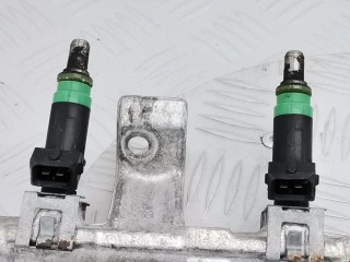 Форсунка, ориг. номер 98MF-9F593-BB, Ford Focus 2001-2005