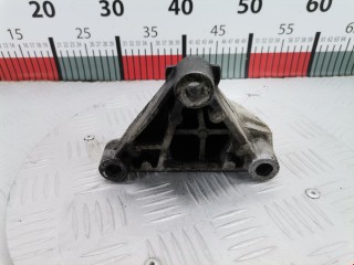 Кронштейн двигателя, ориг. номер 8200072747, Renault Scenic 2006-2009