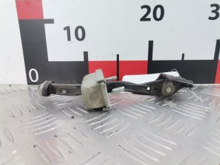 Ограничитель открывания двери передней Ford Focus 2004-2008