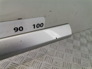 Молдинг двери передней правой, ориг. номер 8E0853954, Audi A4 2000-2006