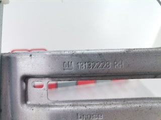 Стеклоподъемник задний правый, ориг. номер 13132228, Opel Zafira 2008-2014