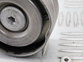 Натяжитель ремня генератора, ориг. номер 9053284628, 8200905328, Renault Laguna 2001-2005