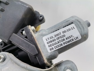 Стеклоподъемник электрический задний левый, ориг. номер 698400F020, Toyota Corolla Verso 2004-2007