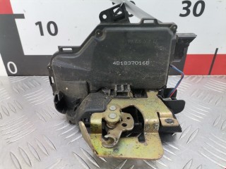 Замок двери передней правой Audi A6 1997-2001