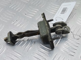 Ограничитель открывания двери Ford Focus 1998-2001