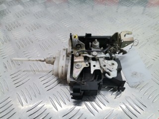 Замок двери передней правой Audi A4 1994-1999