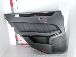 Обшивка двери задней левой (дверная карта) Mercedes E W212 2009-2013