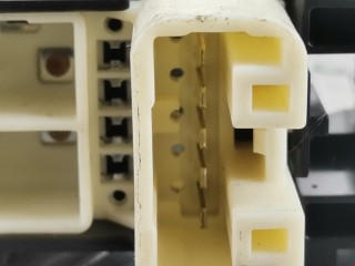 Кнопка стеклоподъемника, ориг. номер 848100D030, Toyota Yaris 2005-2009