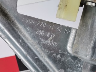 Стеклоподъемник передний правый, ориг. номер A9067200046, A9067200146RH, Mercedes Sprinter 2006-2014