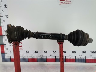 Полуось передняя левая (приводной вал, ШРУС) Audi A4 1994-1997
