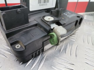 Замок двери передней правой, ориг. номер 24444016, Opel Astra 1994-2002