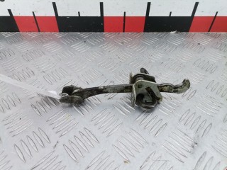 Ограничитель открывания двери передней Opel Zafira 1999-2003