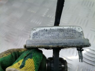 Ограничитель открывания двери передней, ориг. номер 3M51R23500AF, Ford Focus 2001-2005