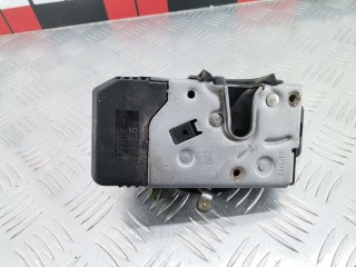 Замок двери передней левой, ориг. номер 24444015, Opel Astra 1994-2002