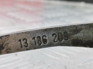 Ограничитель открывания двери задней, ориг. номер 13186209, 13186210, Opel Meriva 2006-2010