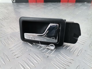 Ручка внутренняя задняя правая Audi 80 1991-1996