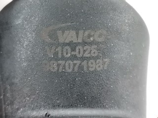 Фланец (тройник) системы охлаждения, ориг. номер 06A121132, 987071987, Audi 80 1991-1996