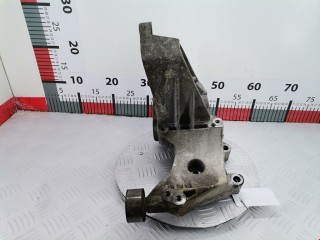 Кронштейн генератора, ориг. номер 7700113574, Renault Megane 1999-2003