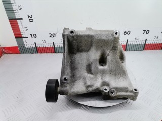Кронштейн компрессора кондиционера, ориг. номер A6112340239, Mercedes C W203 2000-2004
