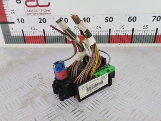 Блок предохранителей, ориг. номер 9638446380, Peugeot 406 1999-2004