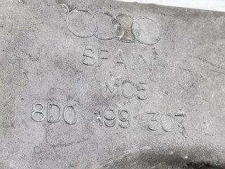 Кронштейн двигателя, ориг. номер 8D0199307L, 8D0199305, Audi A6 1997-2001