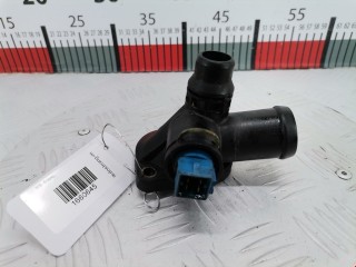 Фланец (тройник) системы охлаждения, ориг. номер 050121133D, 050121132B, Volkswagen Passat 1996-2001