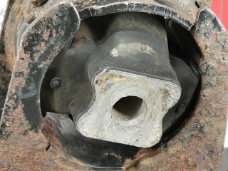 Балка под радиатор, ориг. номер 512040F010, Toyota Corolla Verso 2004-2007