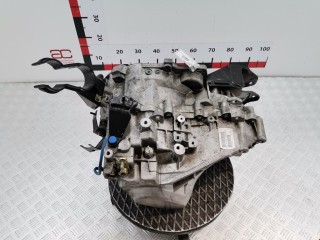 КПП механическая (МКПП) 5-ступенчатая, ориг. номер 30616126, Volvo S40 2000-2004