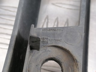 Заглушка (решетка) в бампер, ориг. номер 13179942, 13231589, Opel Corsa 2006-2011