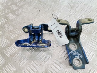 Петля двери Chevrolet Cruze 2008-2012