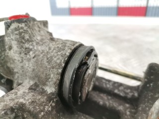 Суппорт задний правый, ориг. номер 8E0615424, Volkswagen Passat 1996-2001