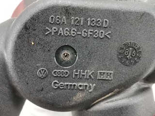 Фланец (тройник) системы охлаждения, ориг. номер 06A121133D, Audi A3 1996-2000