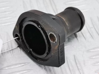 Фланец (тройник) системы охлаждения, ориг. номер 026121145L, 028121132B, Volkswagen Passat 1988-1997